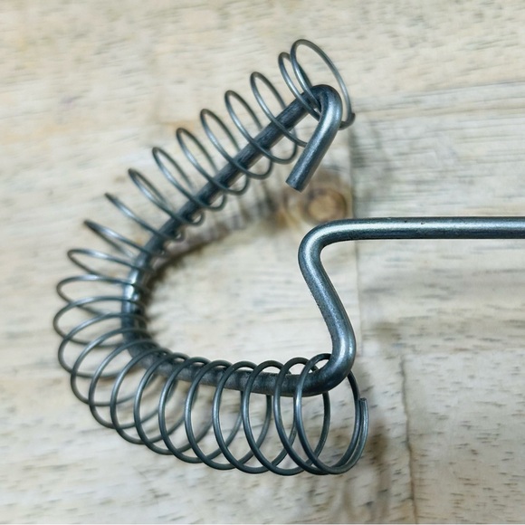 Rada handi whisk.  Like new condition. - Picture 2 of 3